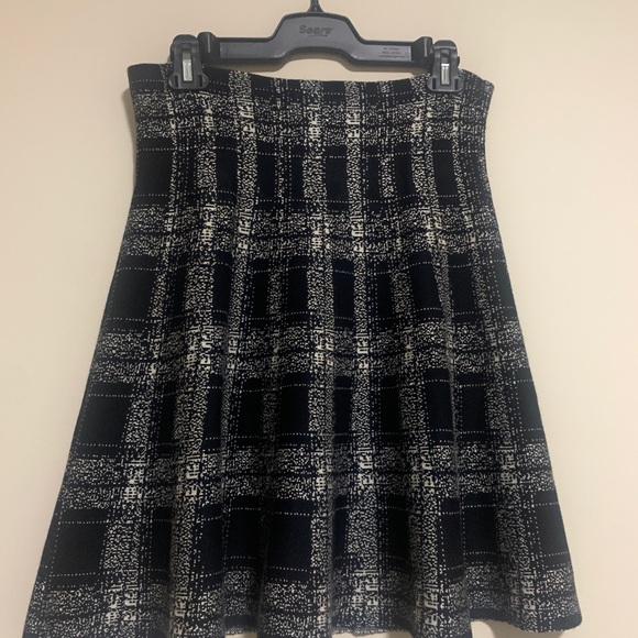 NWT Suzy Shier Plaid Skirt - Picture 4 of 4
